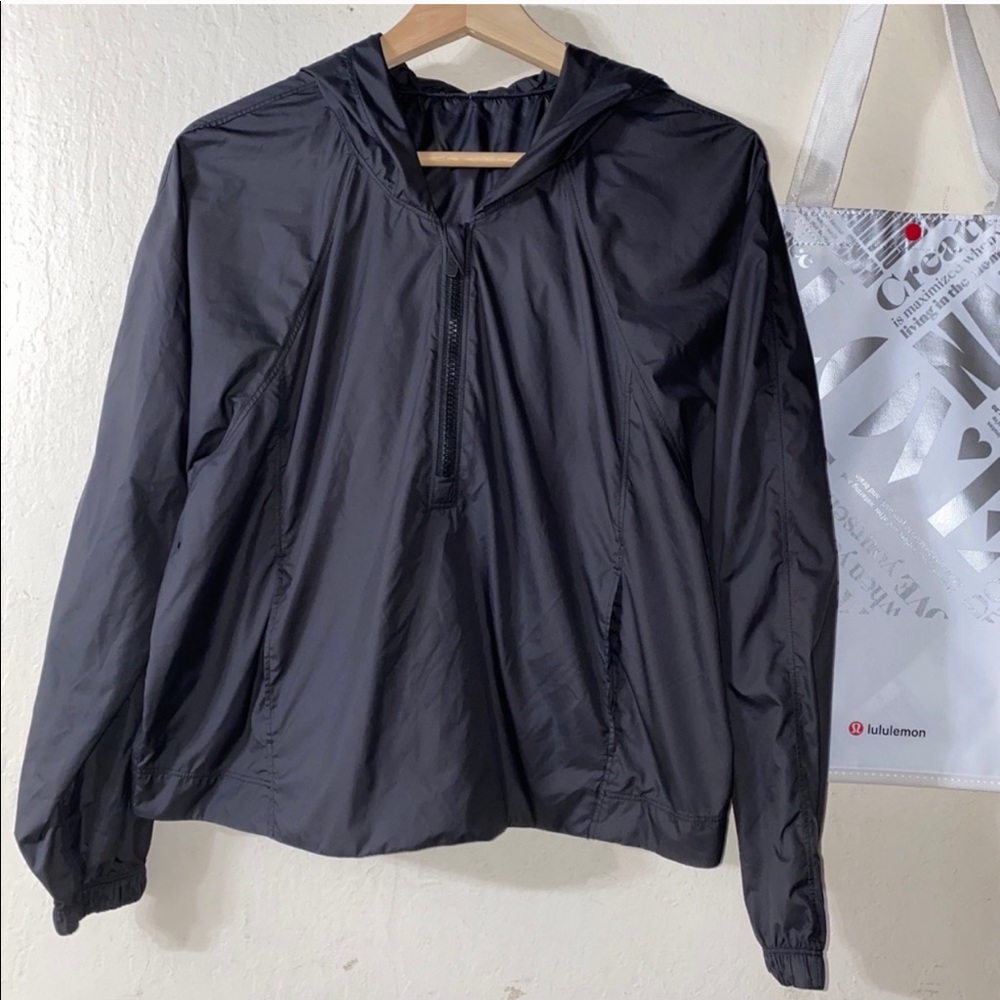 Lululemon I Put A Shell On You Windbreaker